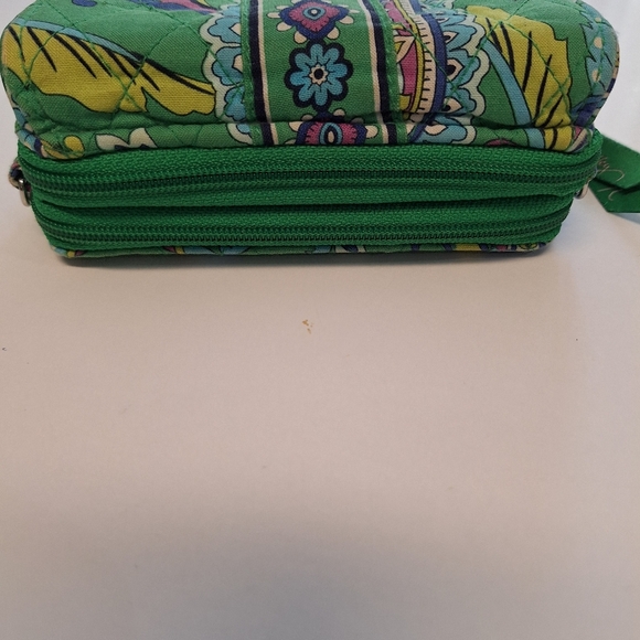 Vera Bradley wallet/crossbody plus Free Vera Bradley ID & coin purse - Picture 12 of 16